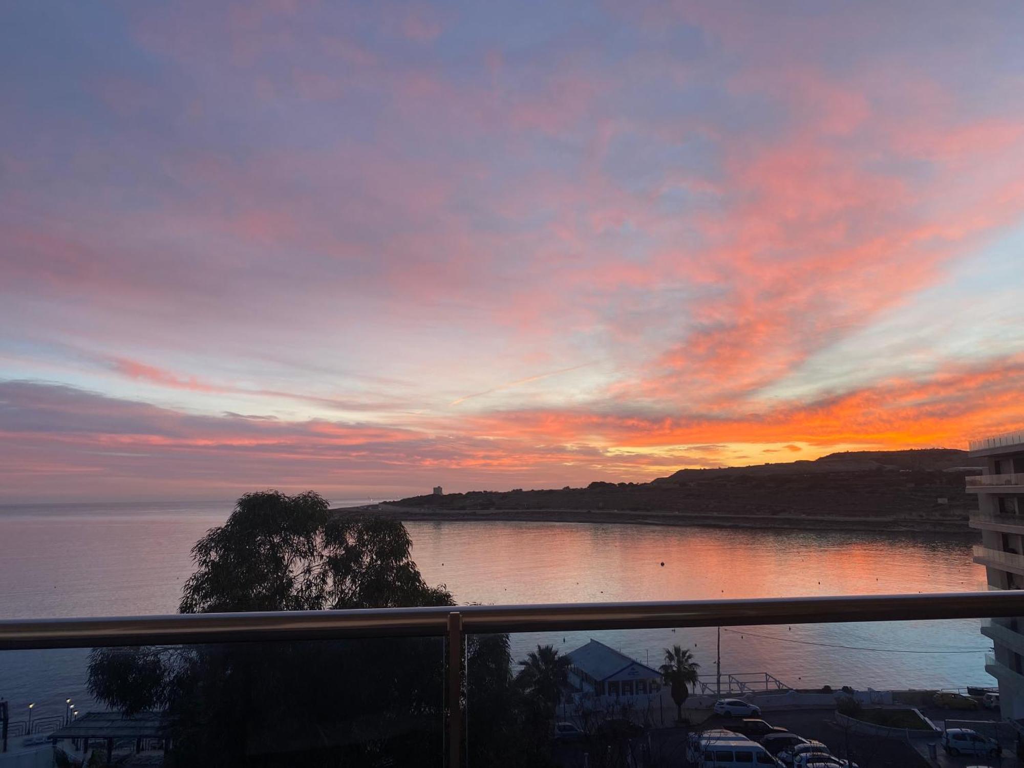 Sunrise Bay Apartments - Frontline Sea Views St. Paul's Bay Exterior photo